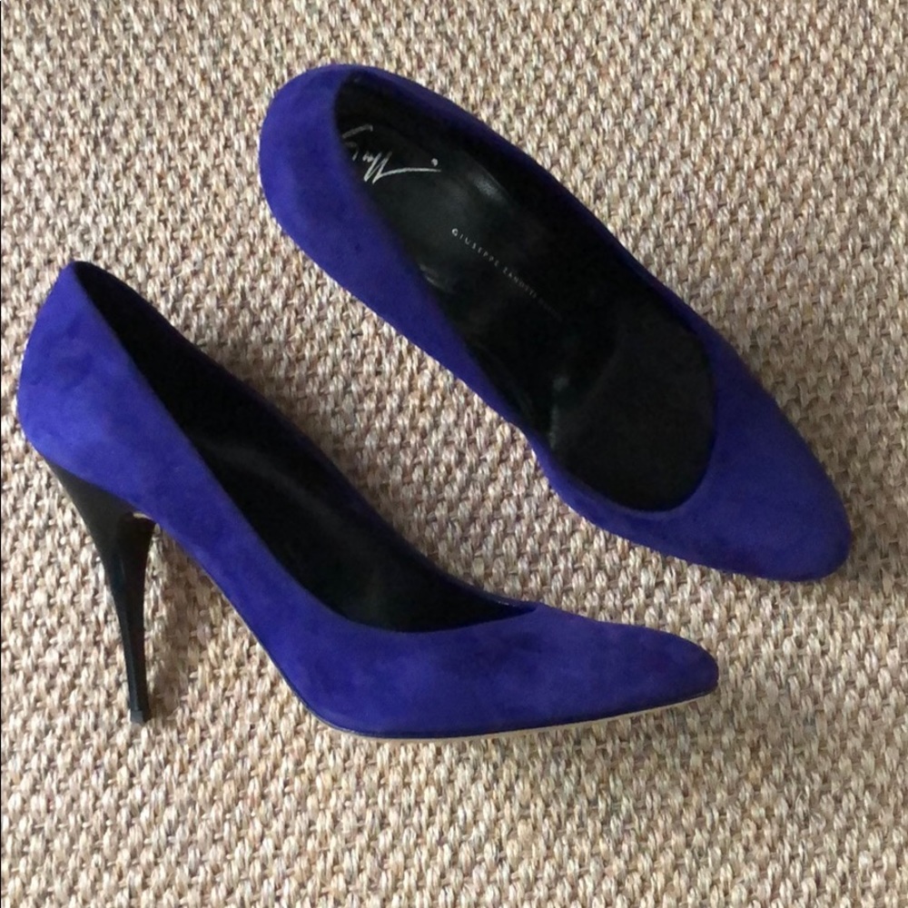 Giuseppe Zanotti Suede Pumps Size 40